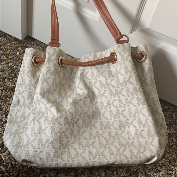 Michael Kors Jetset gathered tote-vanilla - Picture 5 of 6